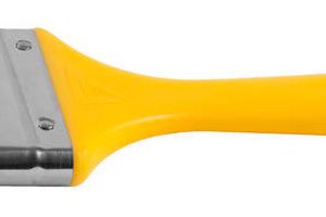 STAYER UNIVERSAL, 50 мм, 2″, светлая натуральная щетина, пластмассовая ручка, все виды ЛКМ, плоская кисть (0107-50) — изображение 1